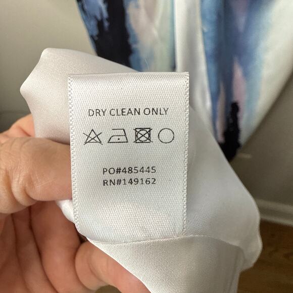 NOVALUXE STUNNING Reign Maxi Satin Fairy Romantic Dress Front Slit Sz XL‎ Deep V - Picture 12 of 12